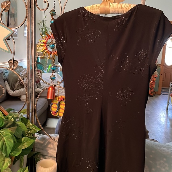 A-list Black dressy tank top with sparkles - Picture 4 of 4